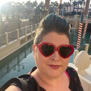 Meet your Posher, Daisy